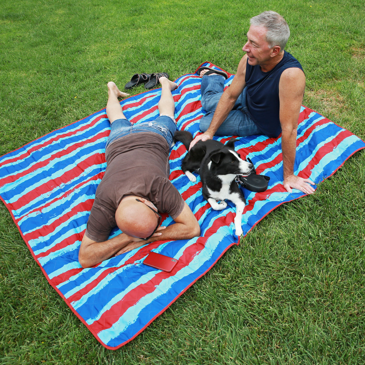 Quality Large Picnic Blanket 70" X 80" with USA Pattern Design