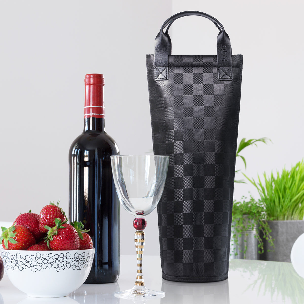 Tirrinia Single Bottle Wine Cooler Carrier for Wedding