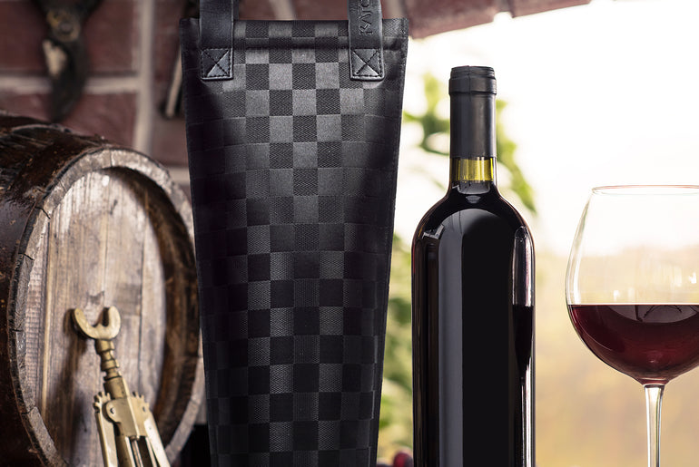 Tirrinia Single Bottle Wine Cooler Carrier for Wedding