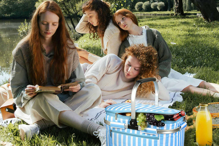 Tirrinia Insulated Picnic Basket with Pattern
