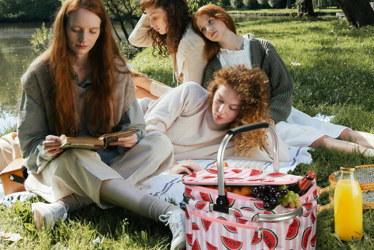 Tirrinia Insulated Picnic Basket with Pattern