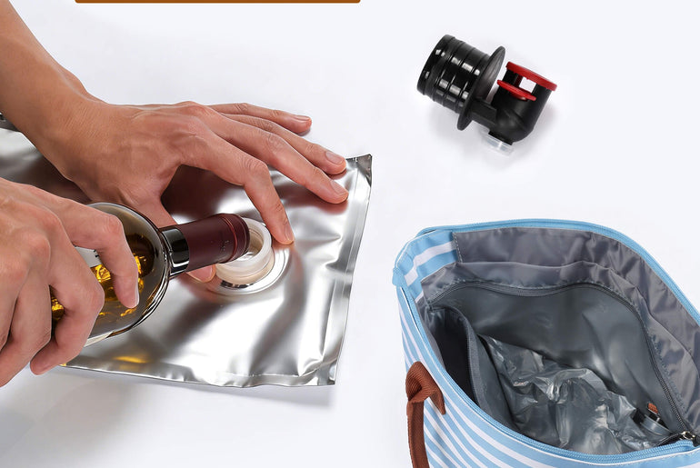 1.5L Wine Purse with Hidden Spout & Wine Bladder – Insulated Wine Tote Bag, Reusable Wine Travel Bag for Picnics, Beach & Parties